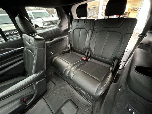Used 2021 Jeep Grand Cherokee L Overland w/ Luxury Tech Group IV AWD/4WD image 24