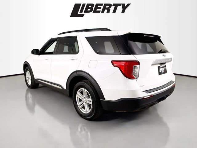 Certified 2022 Ford Explorer XLT w/ Class IV Trailer Tow Package image 3