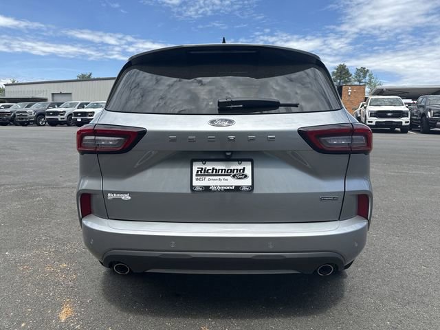 Certified 2023 Ford Escape ST-Line Elite AWD/4WD image 5