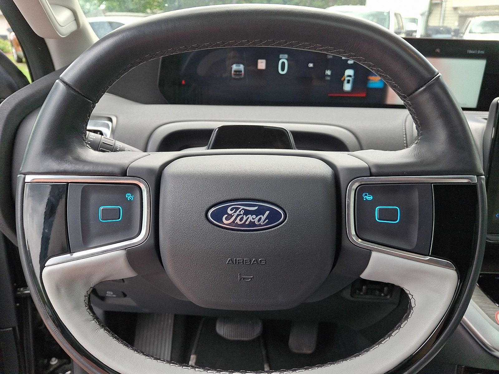 Certified 2025 Ford Expedition Platinum AWD/4WD image 20