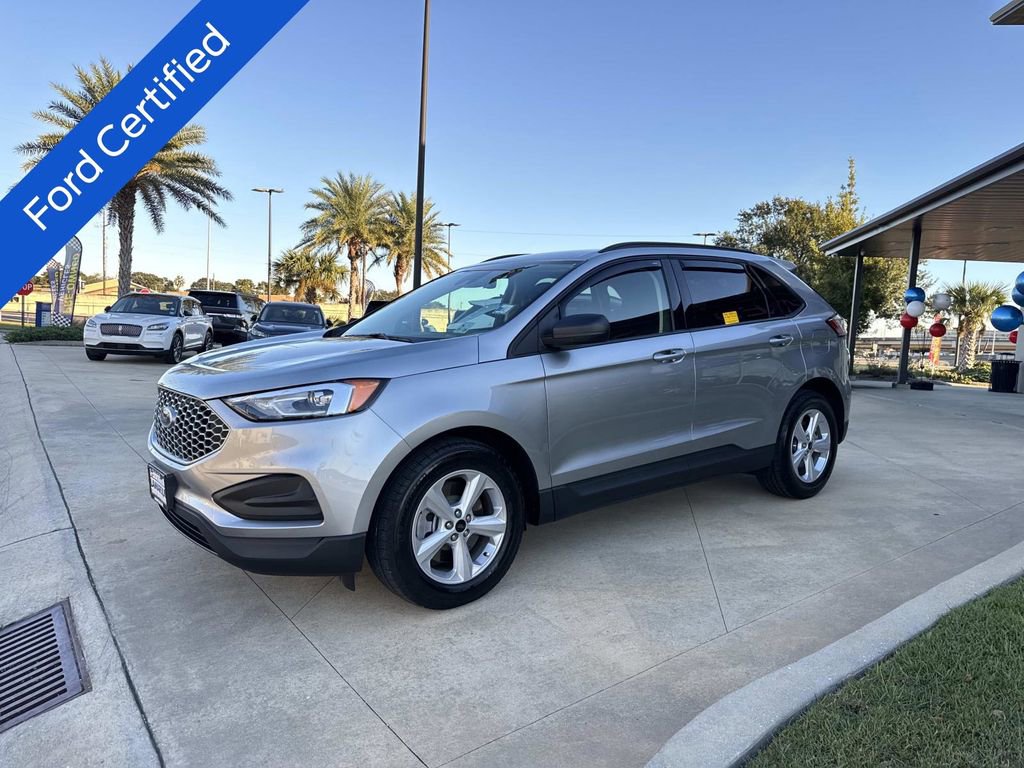 Certified 2024 Ford Edge SE image 4