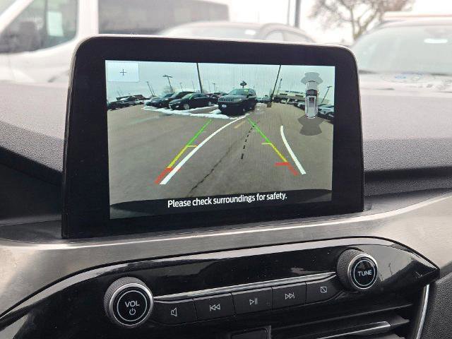 Certified 2022 Ford Escape Titanium w/ Class II Trailer Tow Package image 28