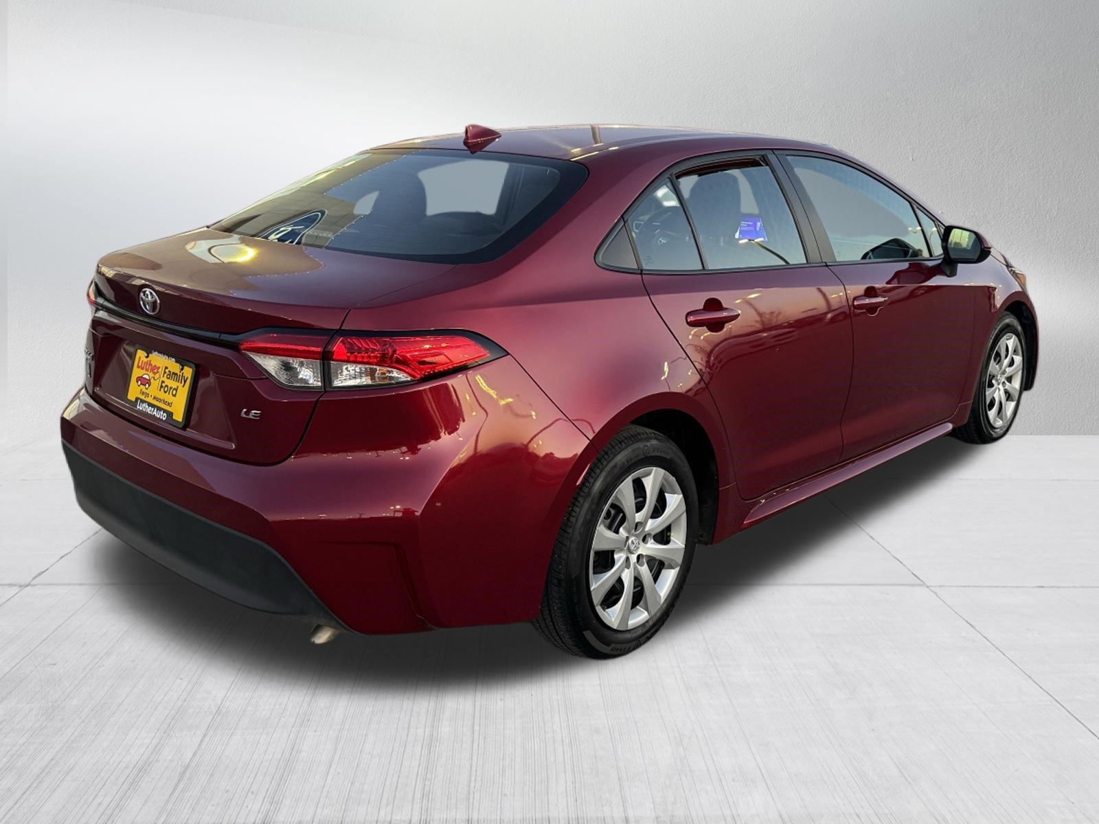 Used 2025 Toyota Corolla LE FWD image 7