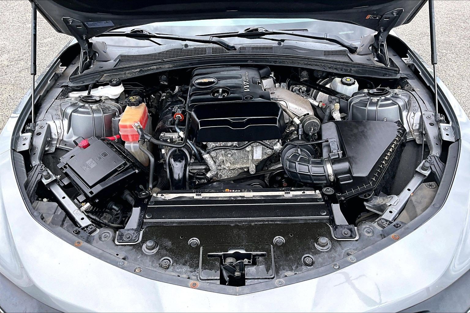 Used 2019 Chevrolet Camaro LT RWD image 10