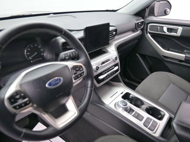 Certified 2024 Ford Explorer XLT image 24