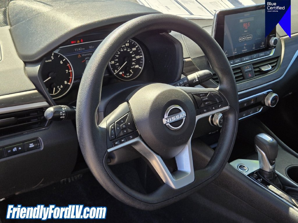 Used 2025 Nissan Altima 2.5 SV FWD image 22