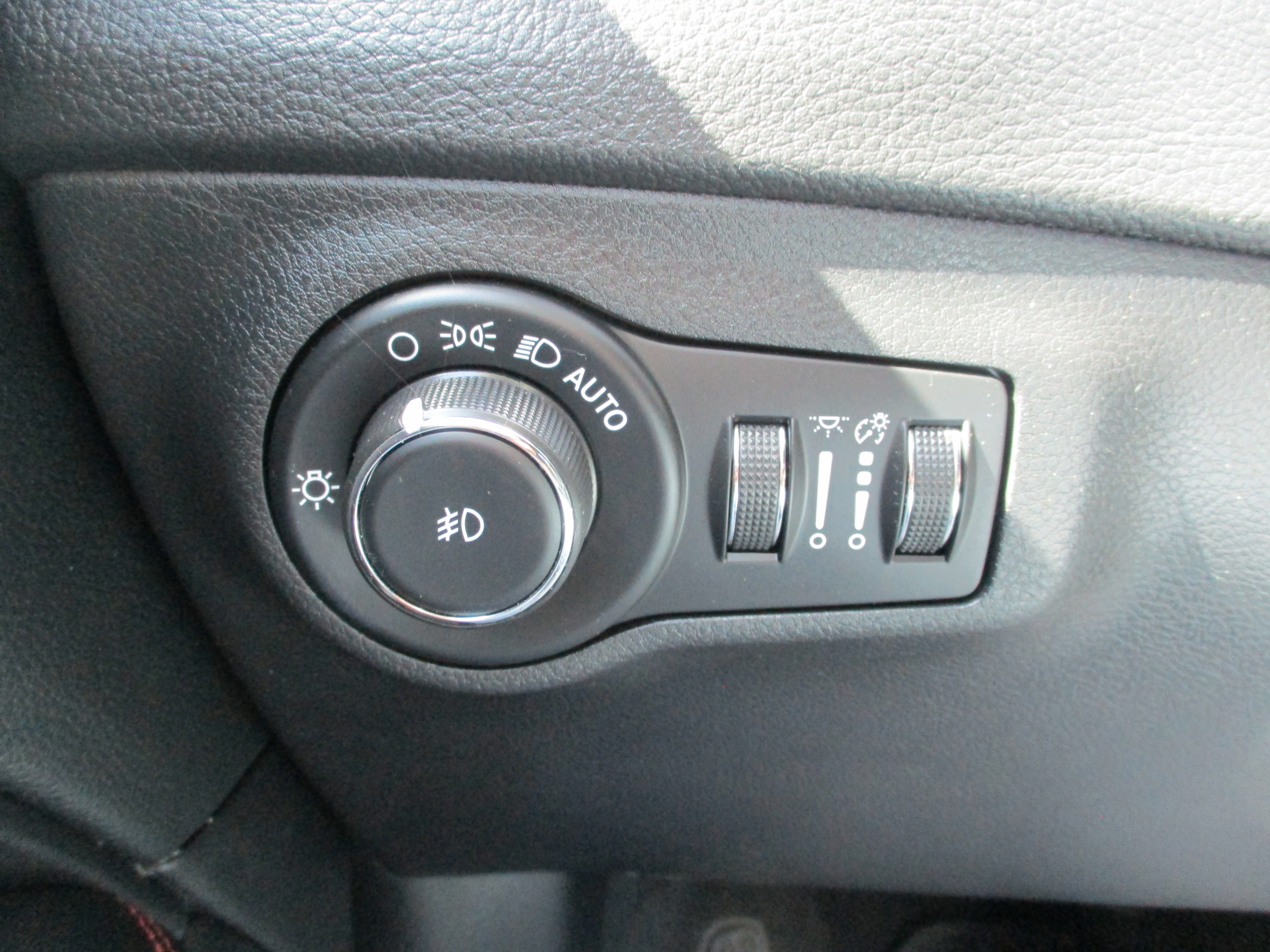 Used 2019 Jeep Compass Trailhawk image 15