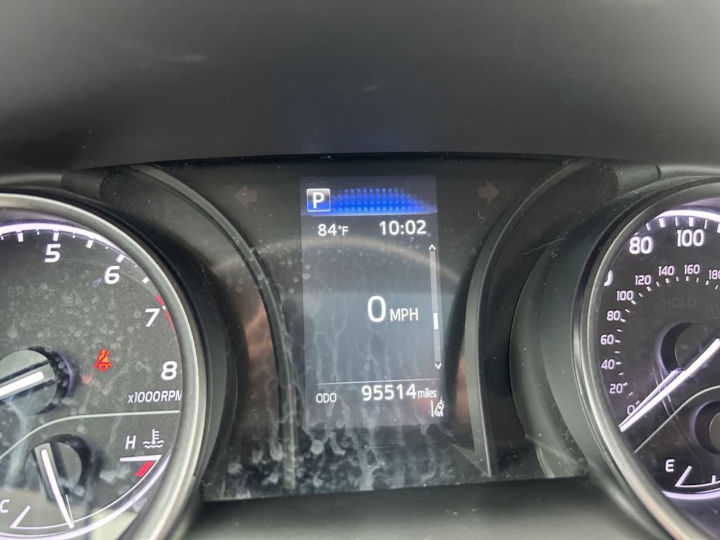 Used 2022 Toyota Camry SE FWD image 22
