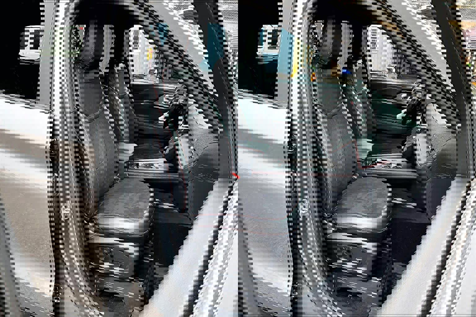 Certified 2025 Ford Explorer ST image 15