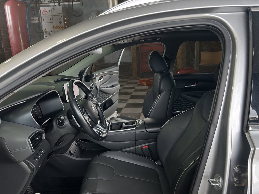 Used 2023 Hyundai Santa Fe Limited AWD/4WD image 19
