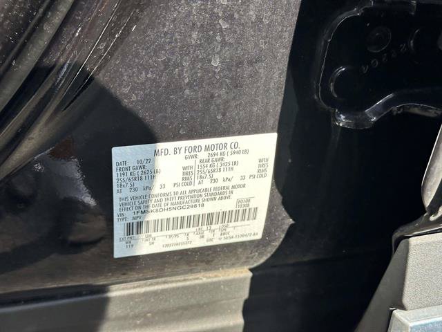 Certified 2022 Ford Explorer XLT w/ Equipment Group 202A AWD/4WD image 11