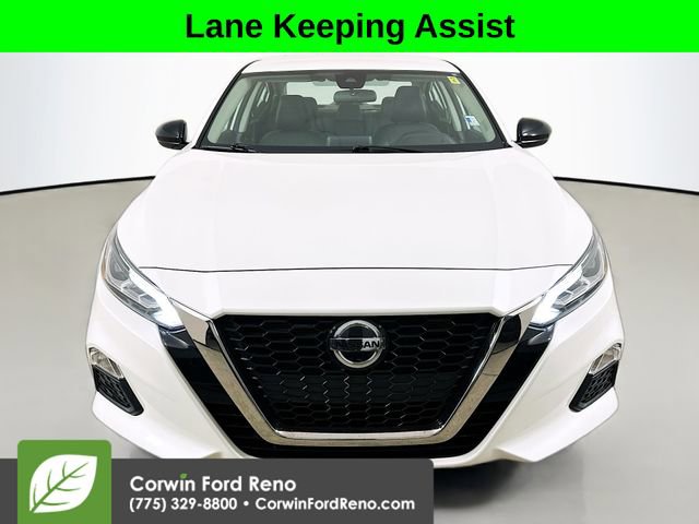 Used 2022 Nissan Altima 2.5 SR FWD video 2