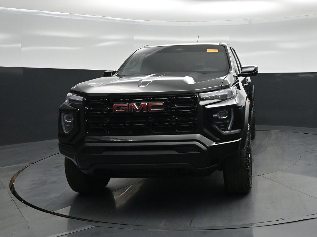 Used 2024 GMC Canyon Elevation RWD image 17