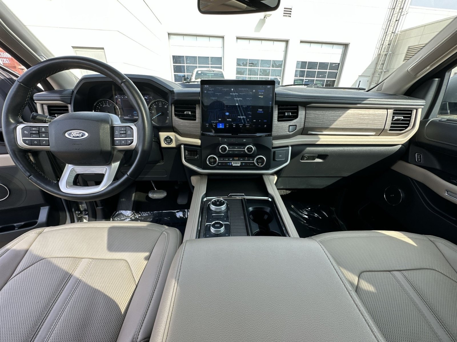 Certified 2024 Ford Expedition Limited AWD/4WD image 31