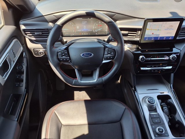 Certified 2024 Ford Explorer ST-Line w/ Class IV Trailer Tow Package AWD/4WD image 7