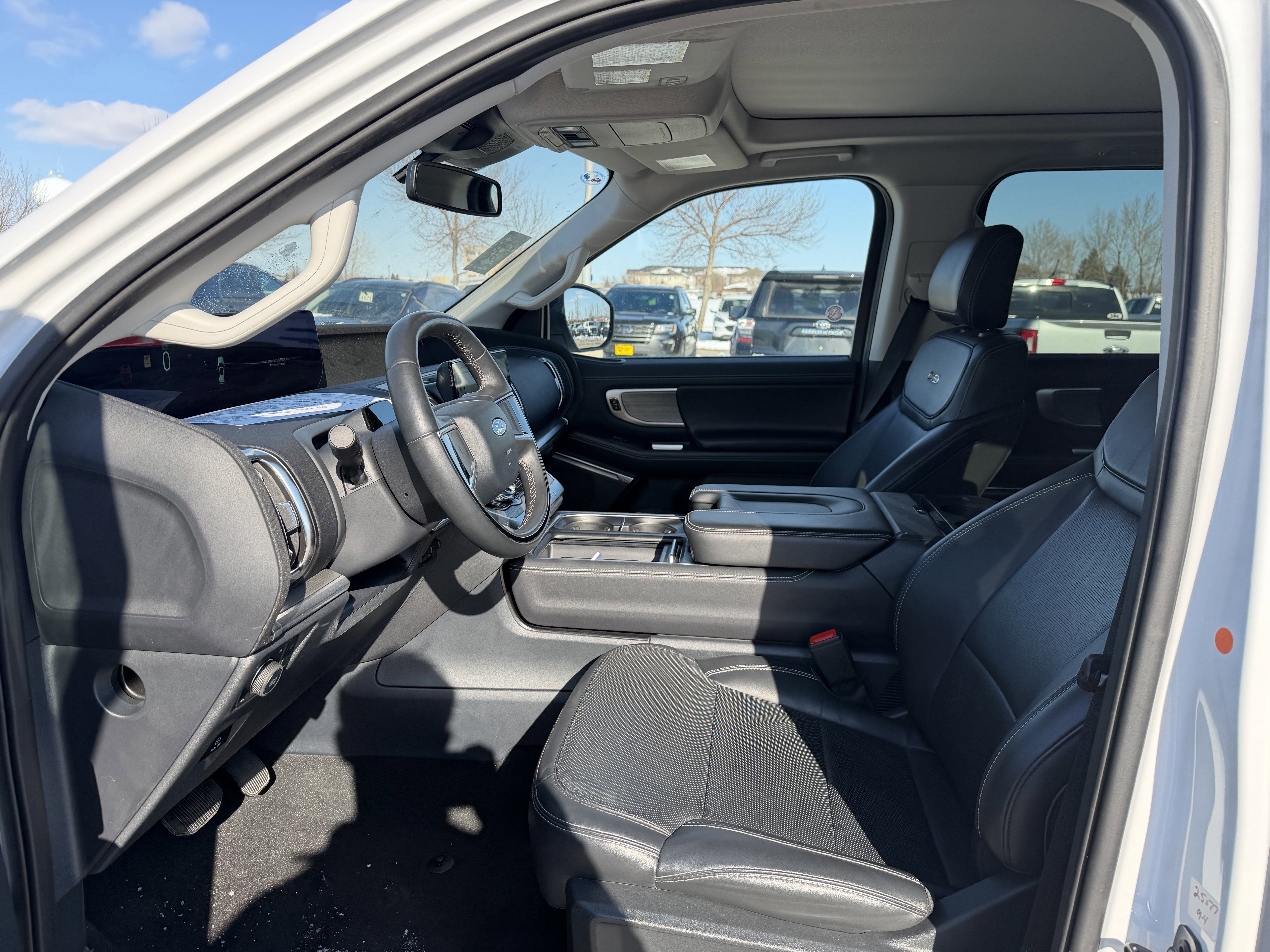Certified 2025 Ford Expedition Platinum image 7