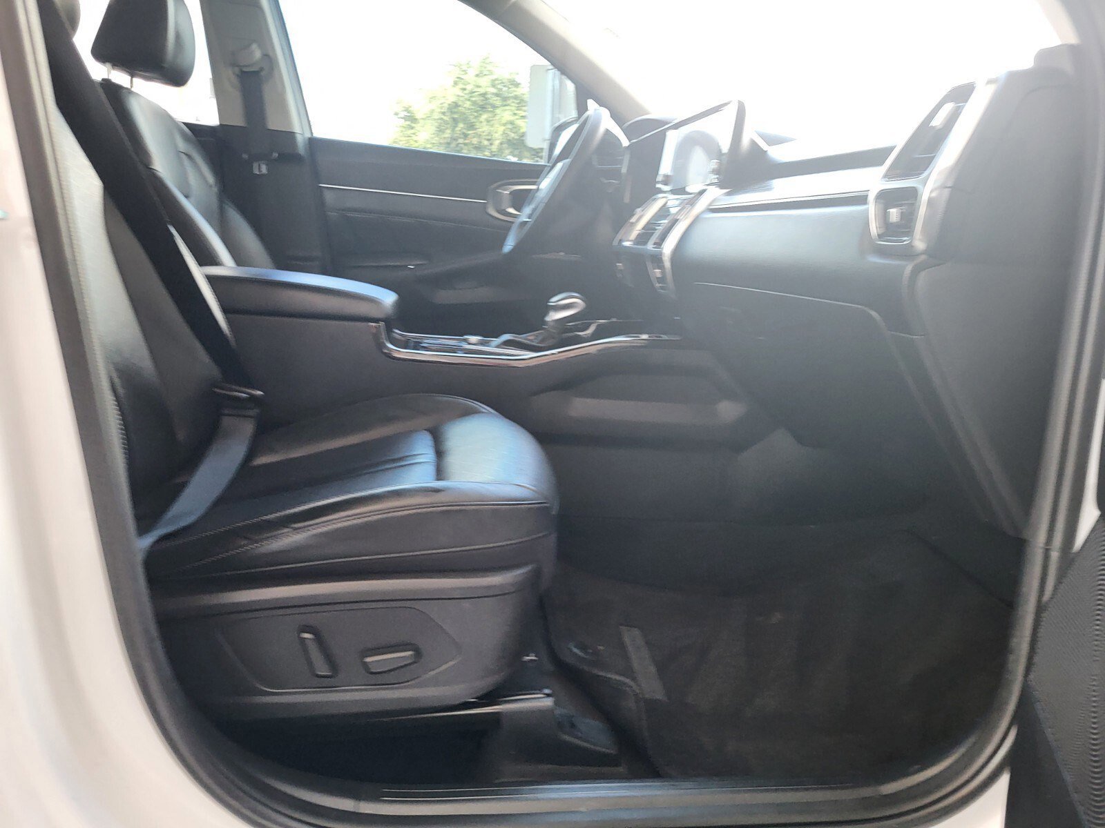 Used 2021 Kia Sorento SX image 12