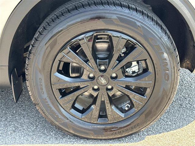 Certified 2024 Ford Escape Active AWD/4WD image 9