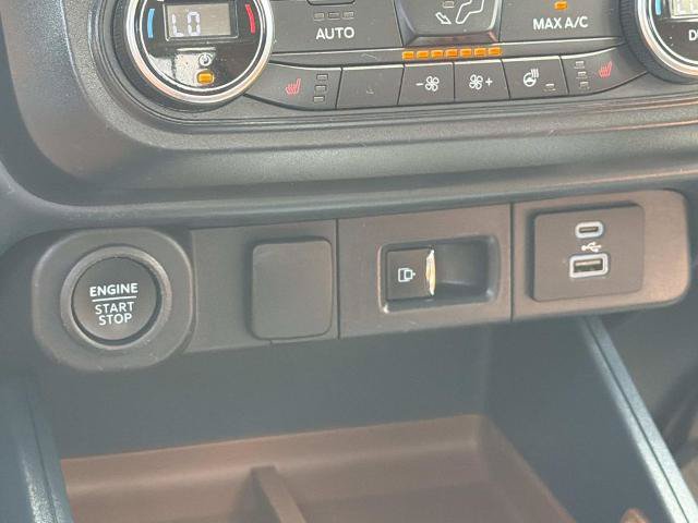 Certified 2022 Ford Maverick Lariat w/ Lariat Luxury Package FWD image 16