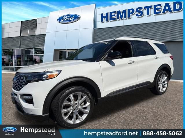 Certified 2022 Ford Explorer Platinum w/ Equipment Group 601A AWD/4WD image 1