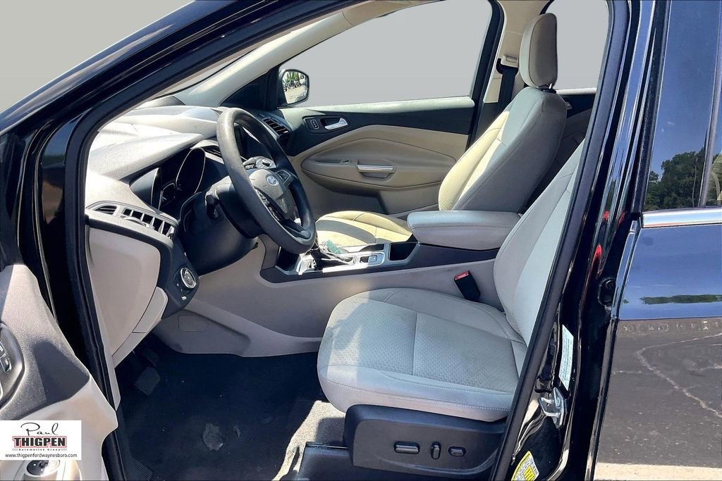 Certified 2019 Ford Escape SE FWD image 24