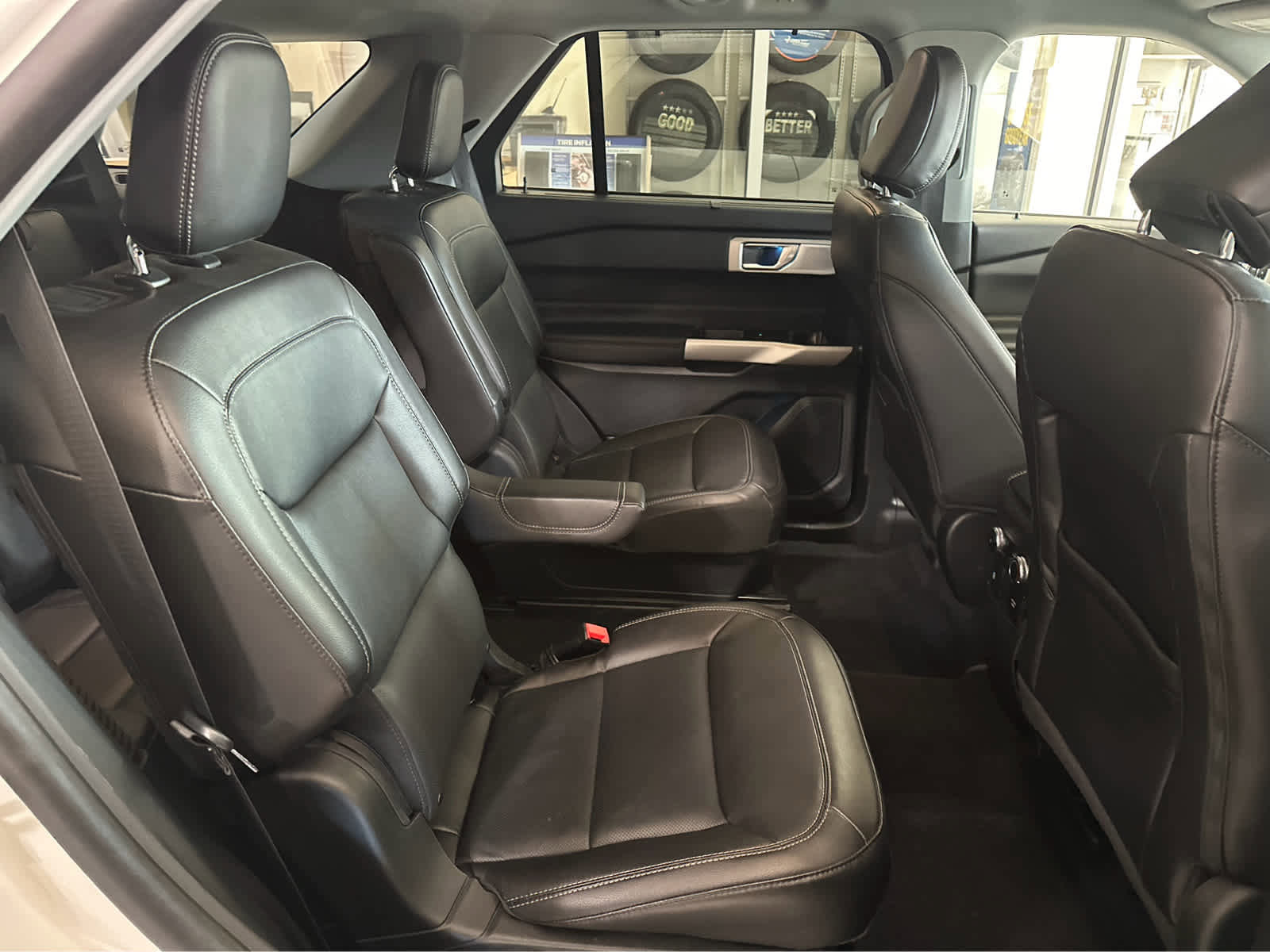 Certified 2023 Ford Explorer Limited w/ Limited Technology Package image 40