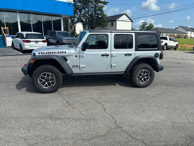 Used 2024 Jeep Wrangler Unlimited Rubicon AWD/4WD image 17