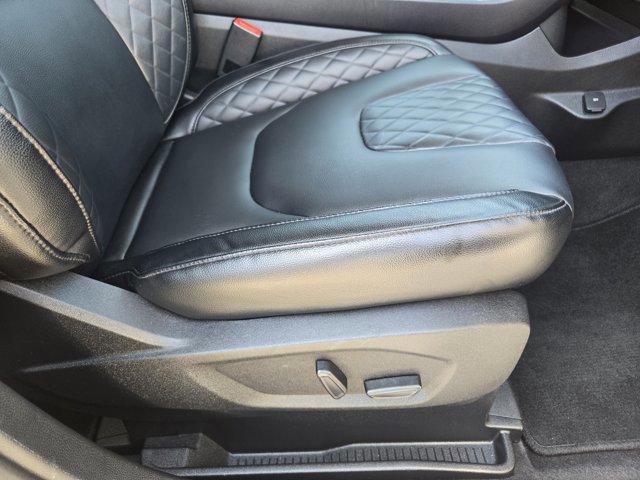Certified 2023 Ford Edge Titanium AWD/4WD image 22