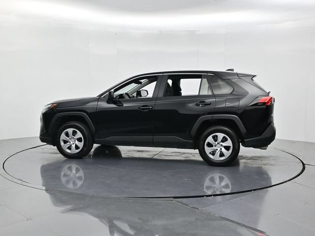 Used 2025 Toyota RAV4 LE FWD image 7