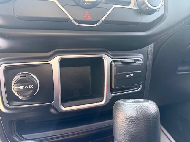 Used 2021 Jeep Wrangler Sport AWD/4WD image 8