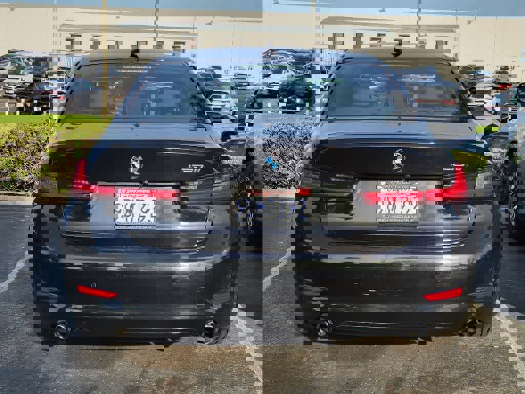 Used 2019 BMW 330i Sedan w/ Convenience Package image 5