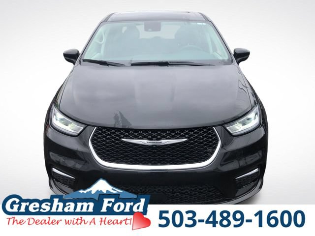 Used 2023 Chrysler Pacifica Touring-L FWD image 13