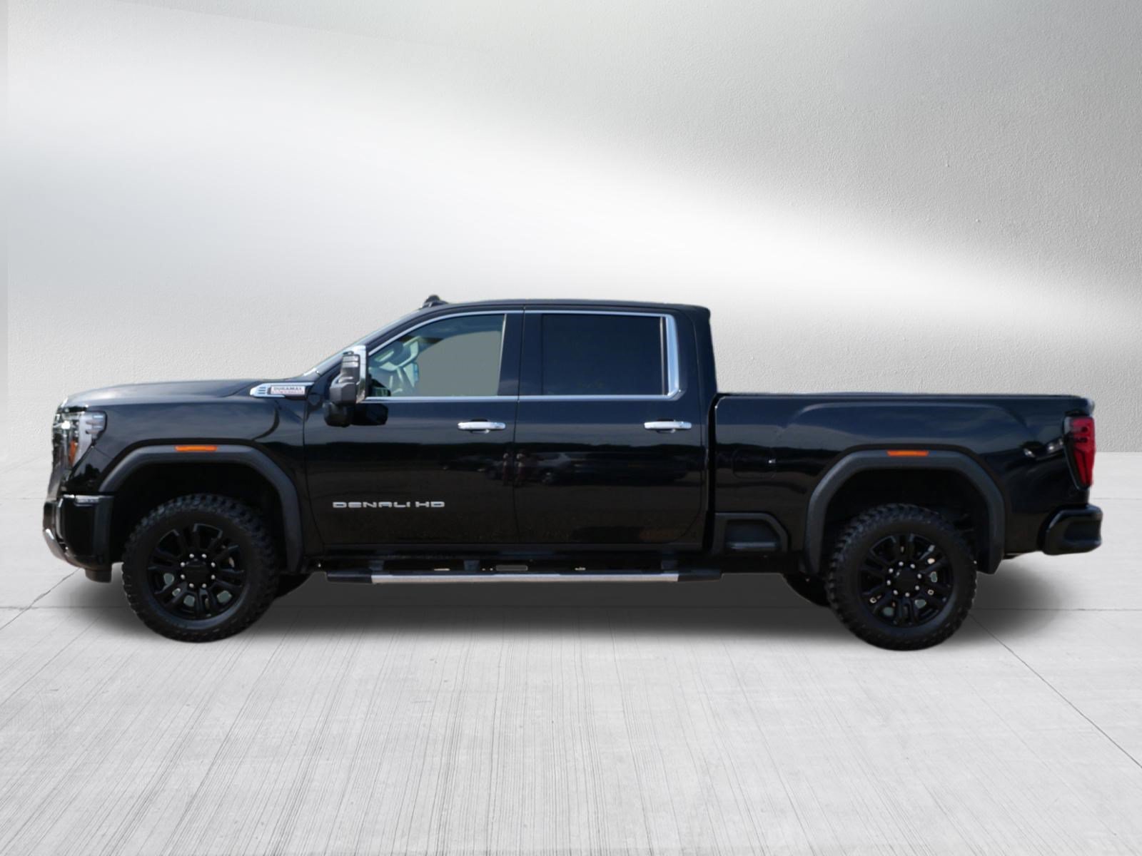 Used 2024 GMC Sierra 2500 Denali w/ Denali Reserve Package AWD/4WD image 4