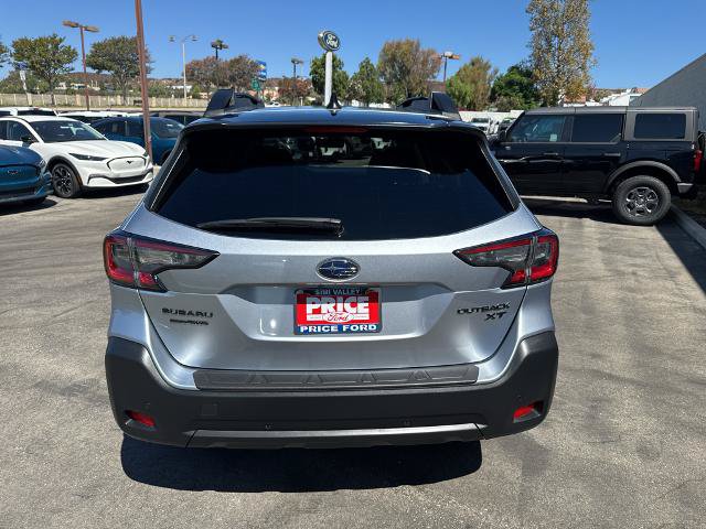 Used 2023 Subaru Outback Onyx Edition XT AWD/4WD image 8