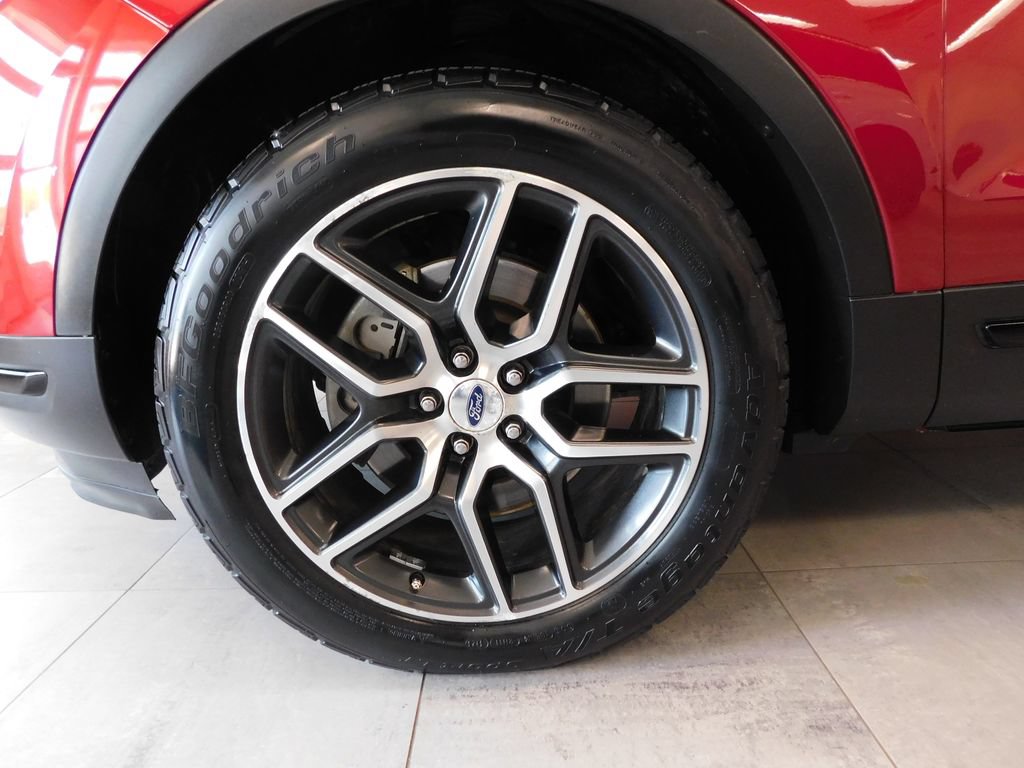 Certified 2019 Ford Explorer Sport w/ Equipment Group 401A AWD/4WD image 8