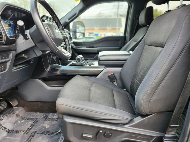 Certified 2022 Ford F150 XLT w/ Equipment Group 302A High image 18