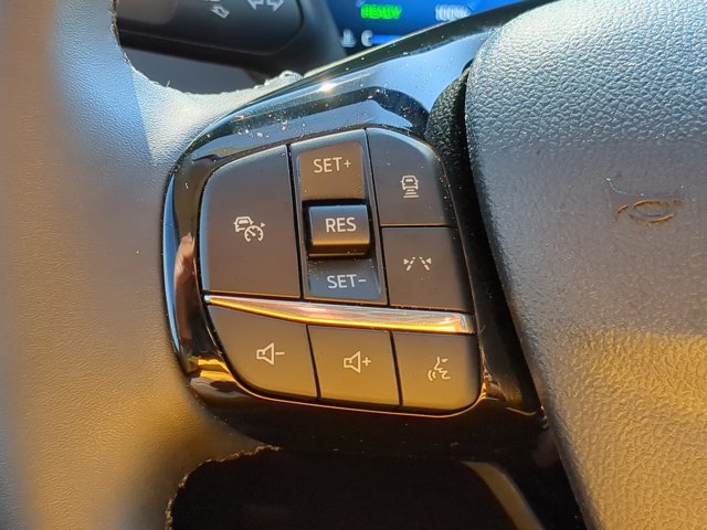 Certified 2026 Ford Escape Platinum w/ Premium Technology Package AWD/4WD image 19