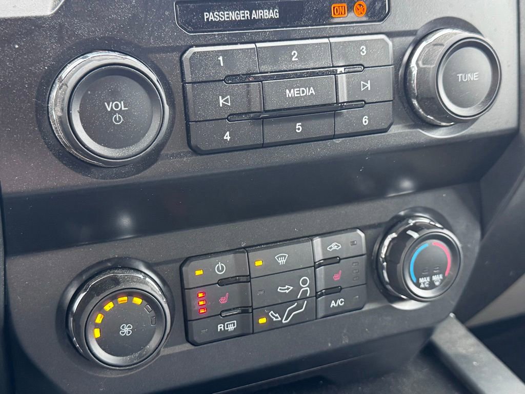 Certified 2022 Ford F350 XLT w/ XLT Premium Package AWD/4WD image 19