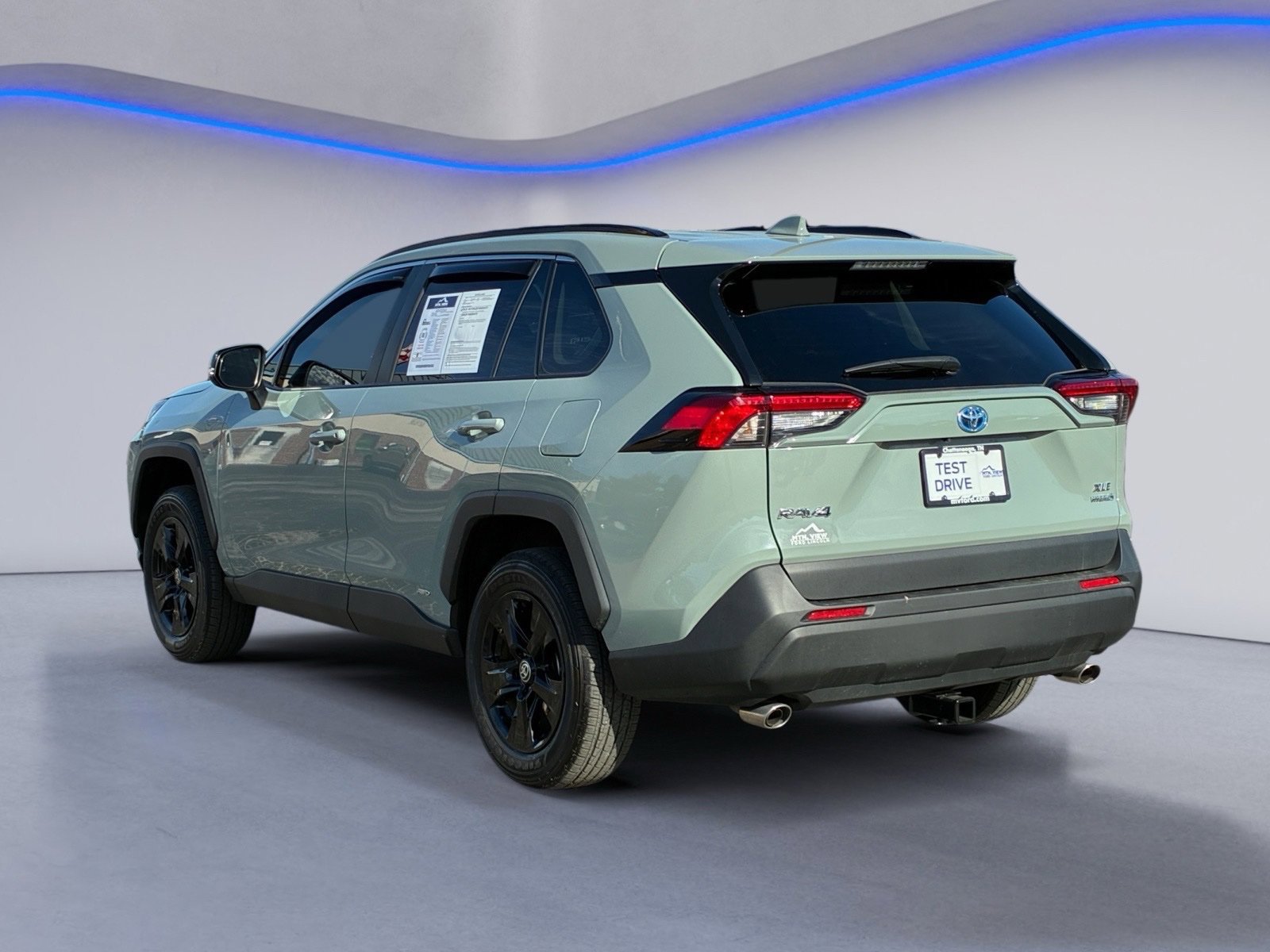 Used 2023 Toyota RAV4 XLE AWD/4WD image 6