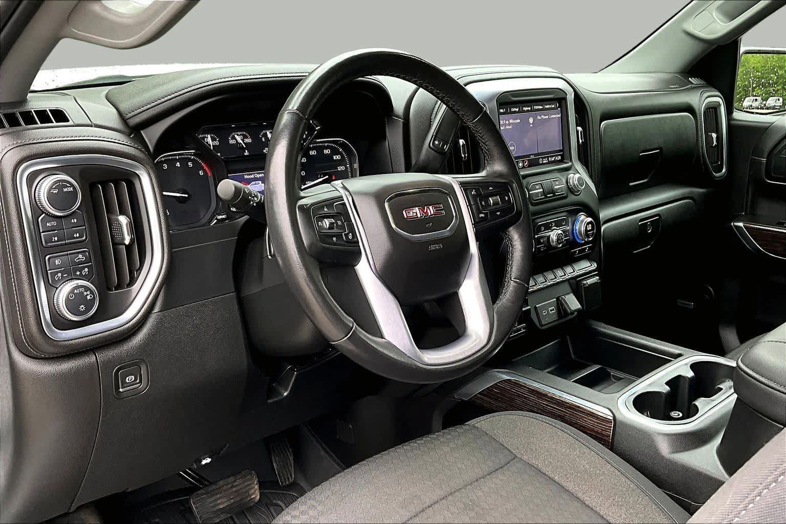 Used 2020 GMC Sierra 1500 Elevation w/ Elevation Value Package AWD/4WD image 18