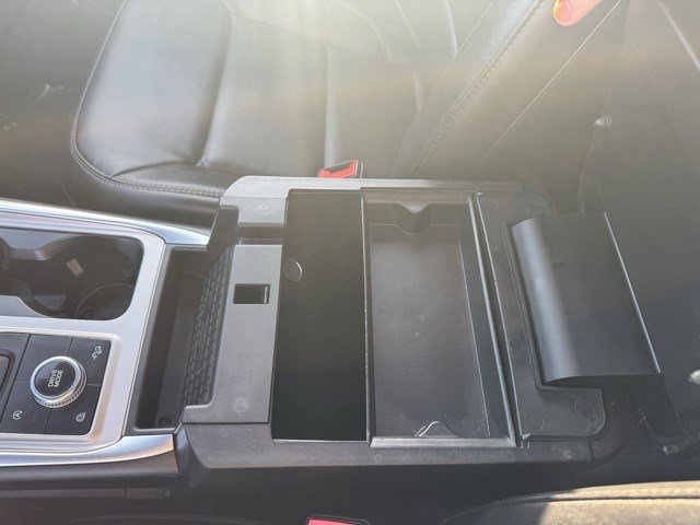 Certified 2023 Ford Explorer XLT w/ Equipment Group 202A image 22