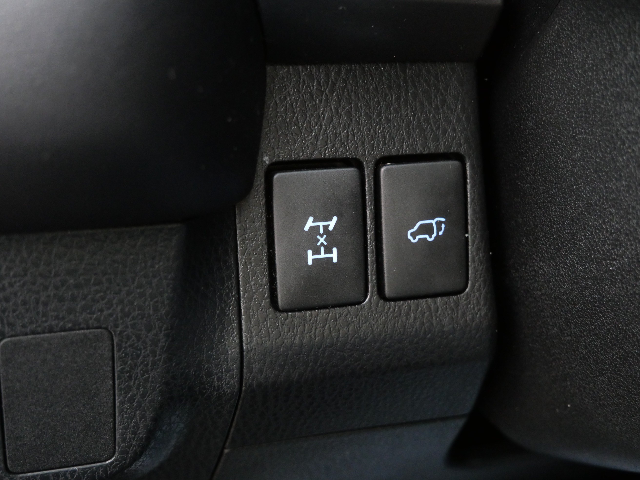 Used 2017 Toyota RAV4 SE w/ Power Special Value Package AWD/4WD image 27