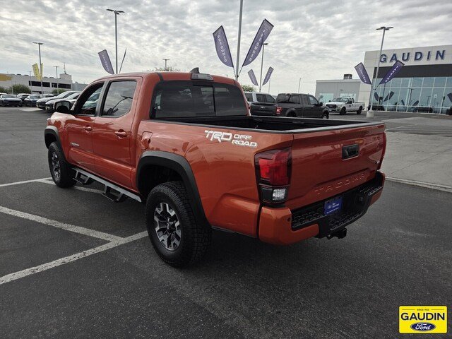 Used 2018 Toyota Tacoma TRD Off-Road w/ Technology Package RWD image 5