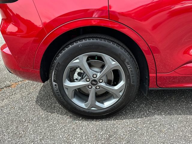 Certified 2024 Ford Escape ST-Line w/ Tech Pack #1 FWD image 17