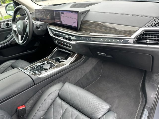Used 2024 BMW X7 xDrive40i AWD/4WD image 31