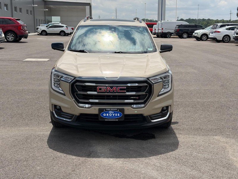 Used 2022 GMC Terrain AT4 w/ Infotainment Package II AWD/4WD image 2