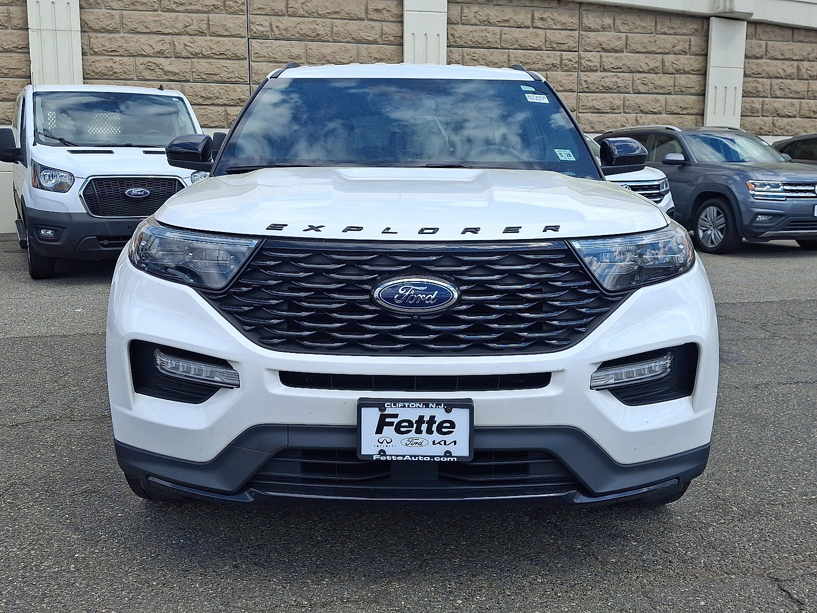 Certified 2023 Ford Explorer ST-Line AWD/4WD image 2