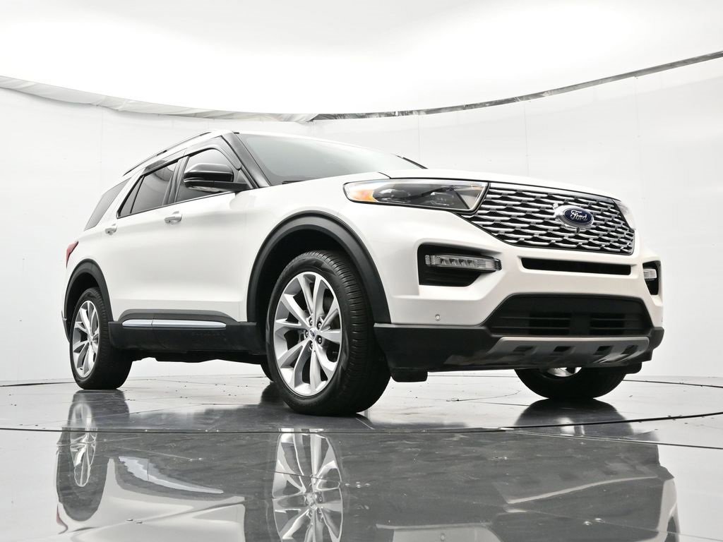 Certified 2023 Ford Explorer Platinum w/ Technology Package image 21