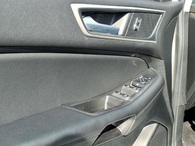 Certified 2024 Ford Edge SEL w/ Convenience Package AWD/4WD image 15