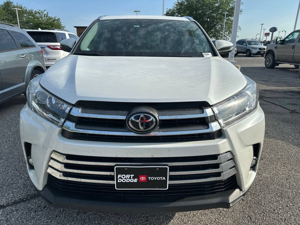 Used 2019 Toyota Highlander Limited AWD/4WD image 9